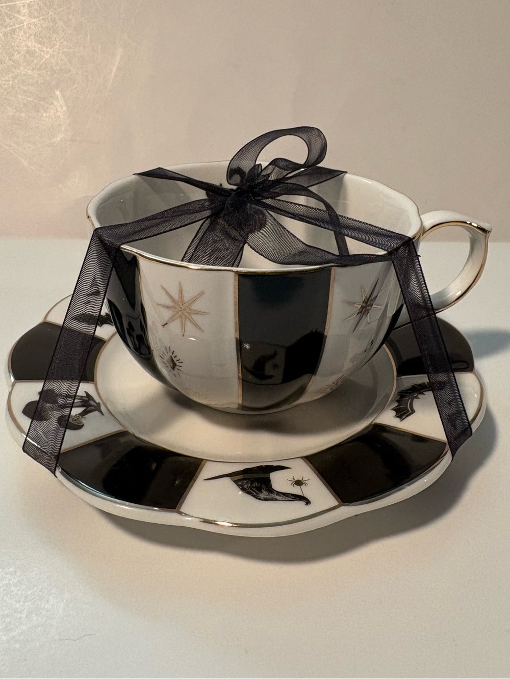 park chateau Halloween Cats tea Cup And Saucer New